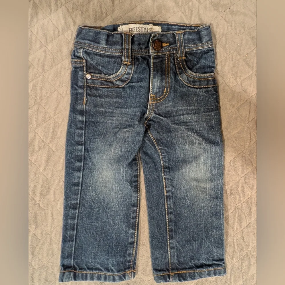 GAP 2T Navy Sweatshirt and Denim Jeans Set